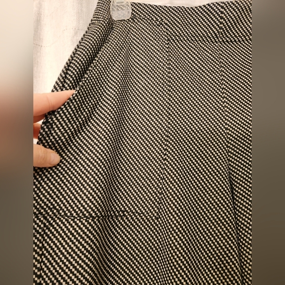 Max studio sz M  hi rise- wide leg stretch trouser w/pockets - Picture 2 of 7